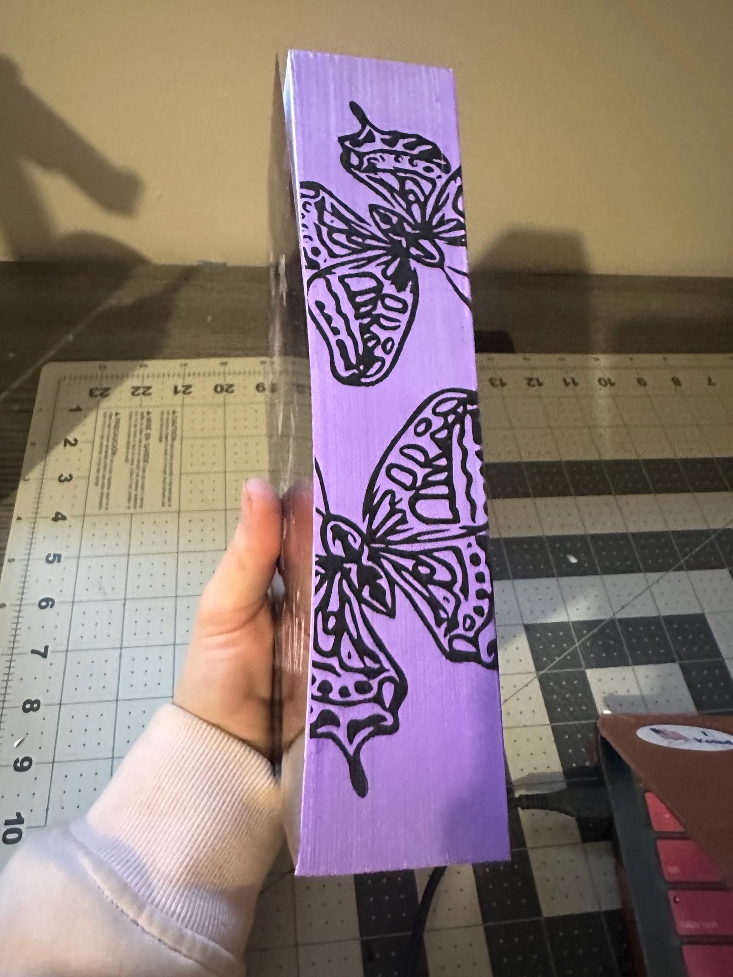 Nocticadia | Keri Lake | Sprayed Edges |